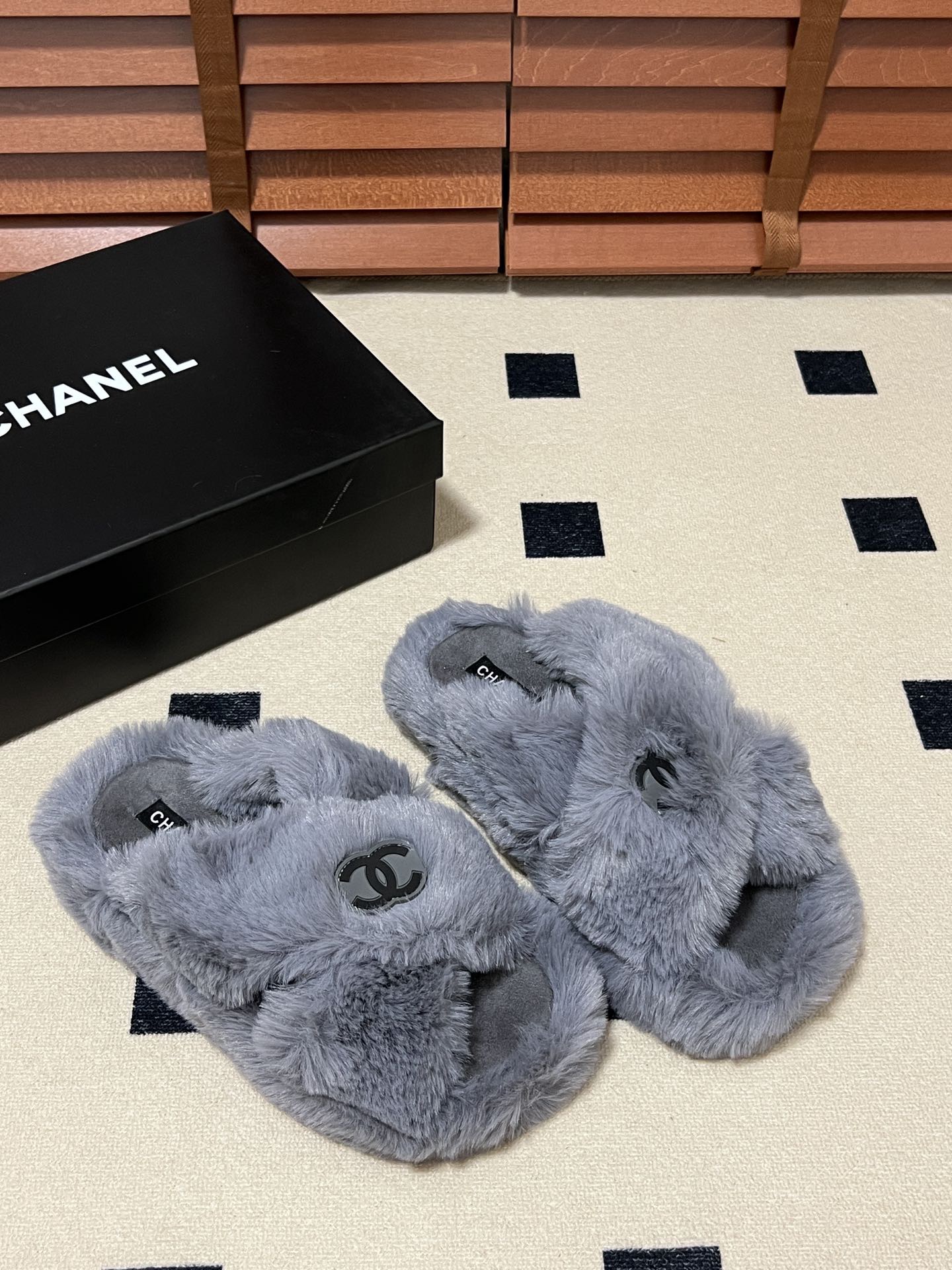 Women Top Quality C*hanel shoes