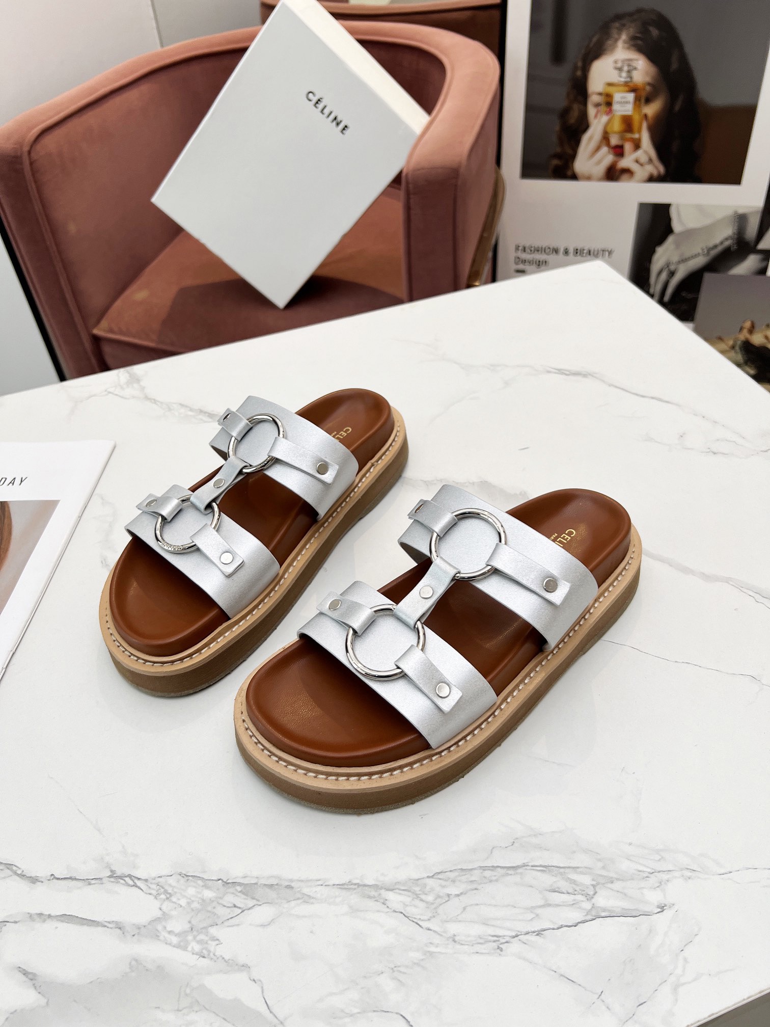 Women Top Quality C*eline shoes