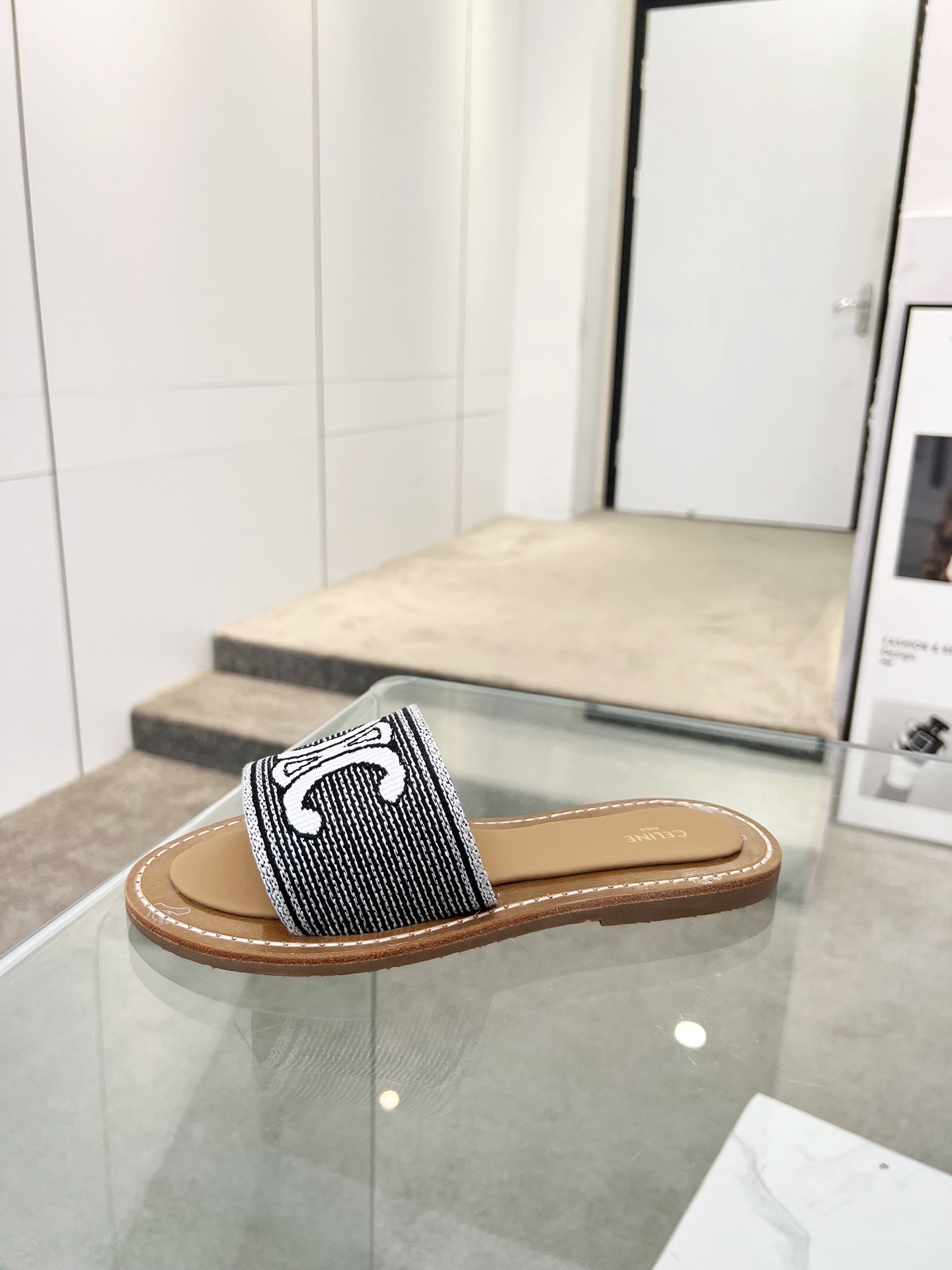 Women Top Quality C*eline shoes