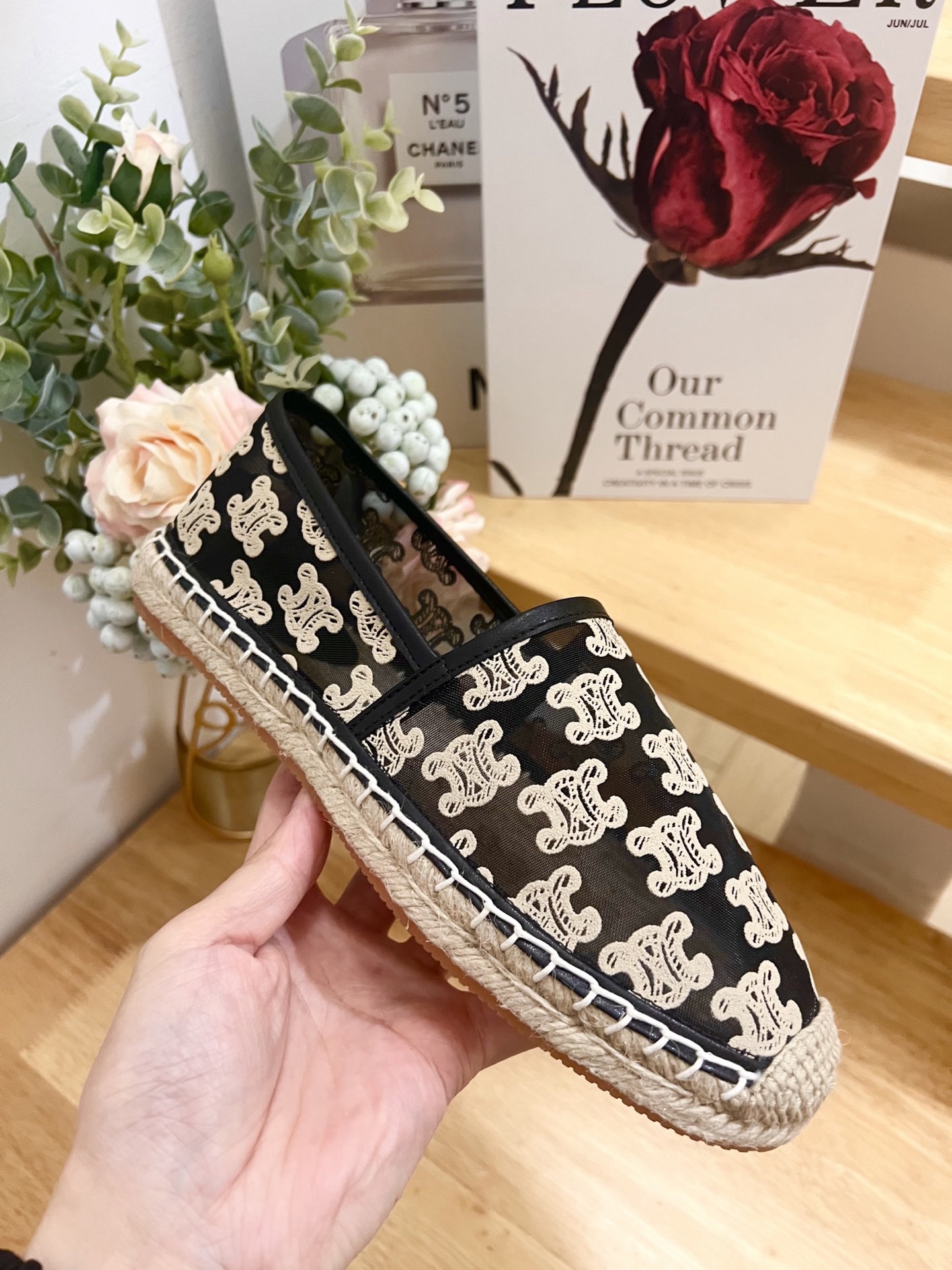 Women Top Quality C*eline shoes