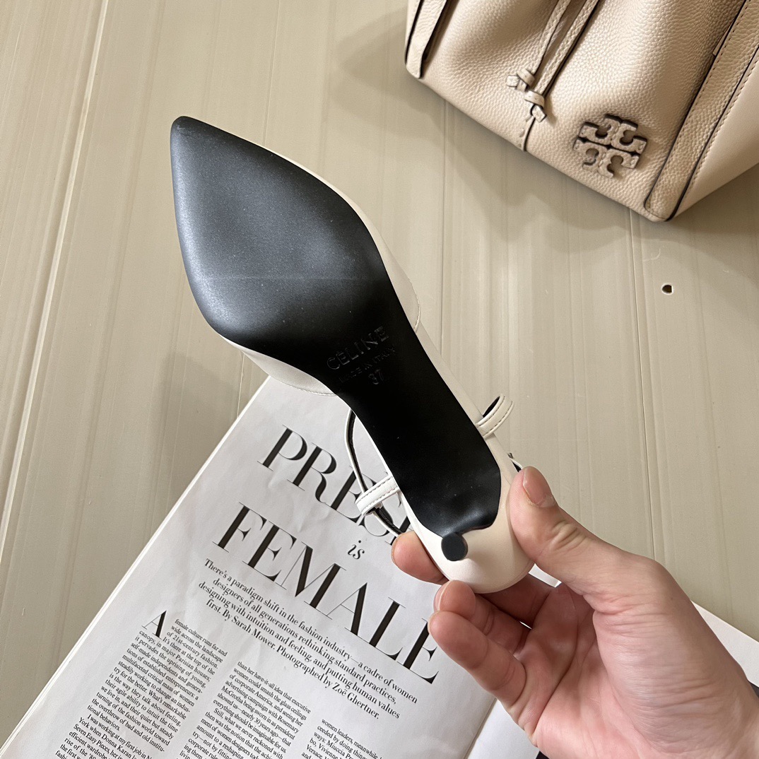 Women Top Quality C*eline shoes