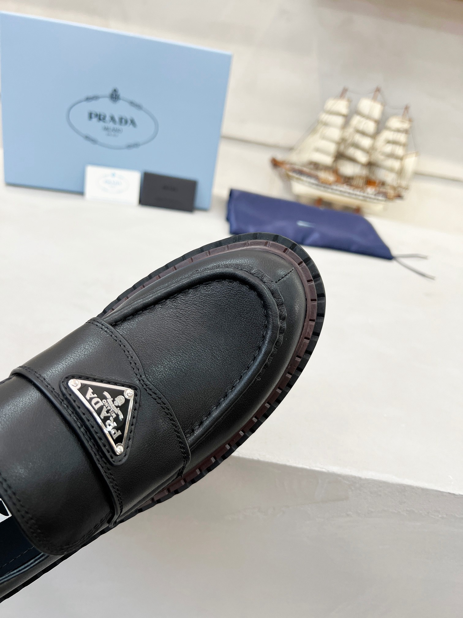 Women Men Top Quality P*rada shoes