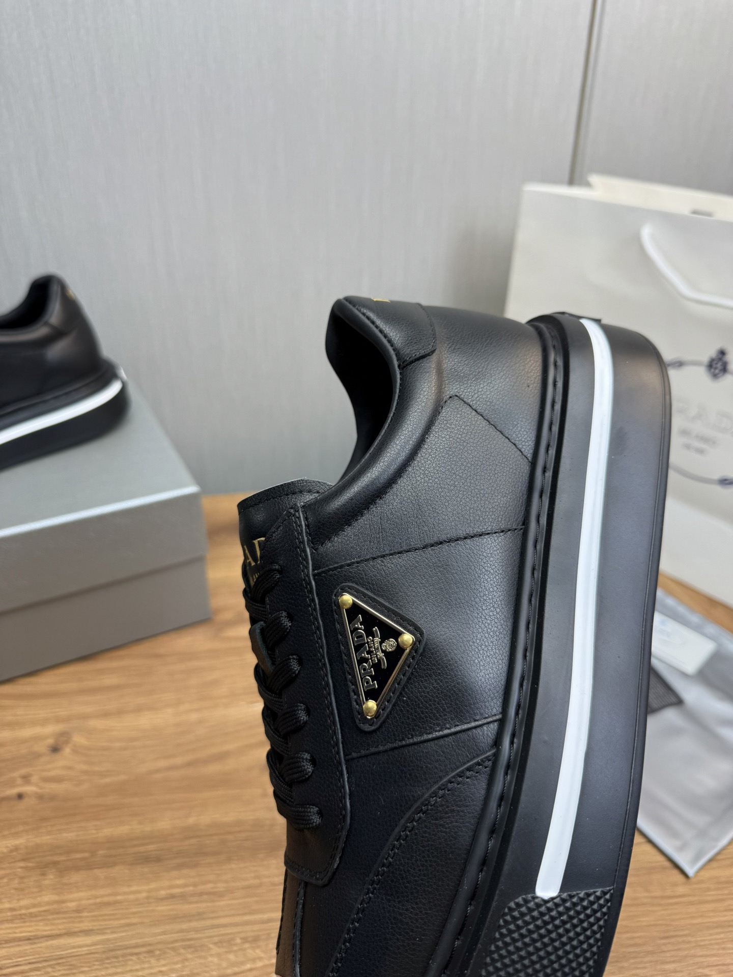 Women Men Top Quality P*rada shoes