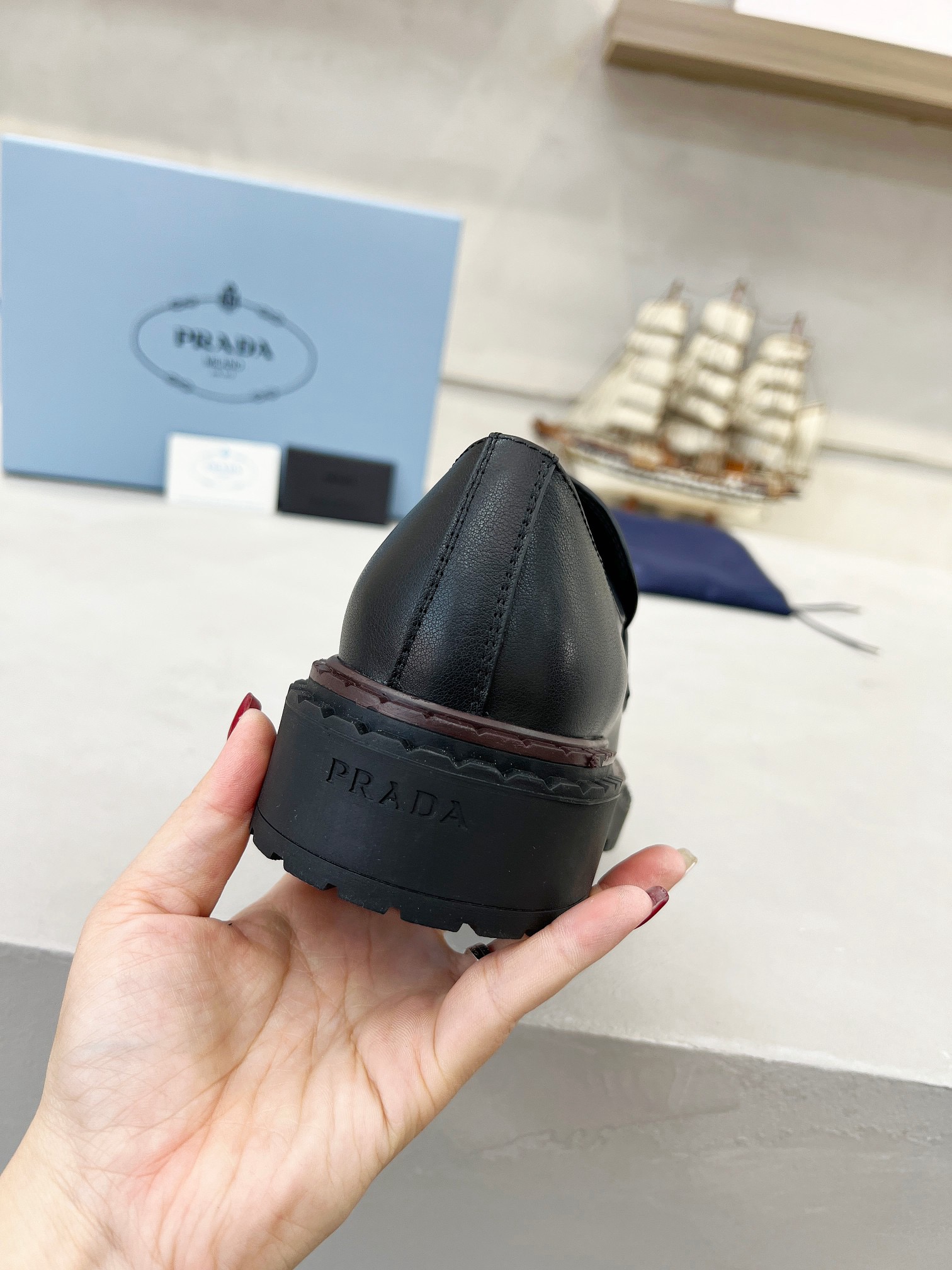 Women Men Top Quality P*rada shoes