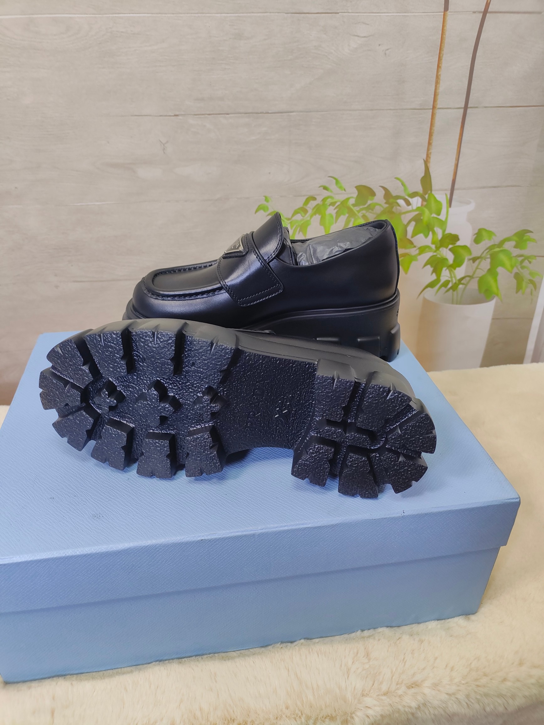 Women Men Top Quality P*rada shoes