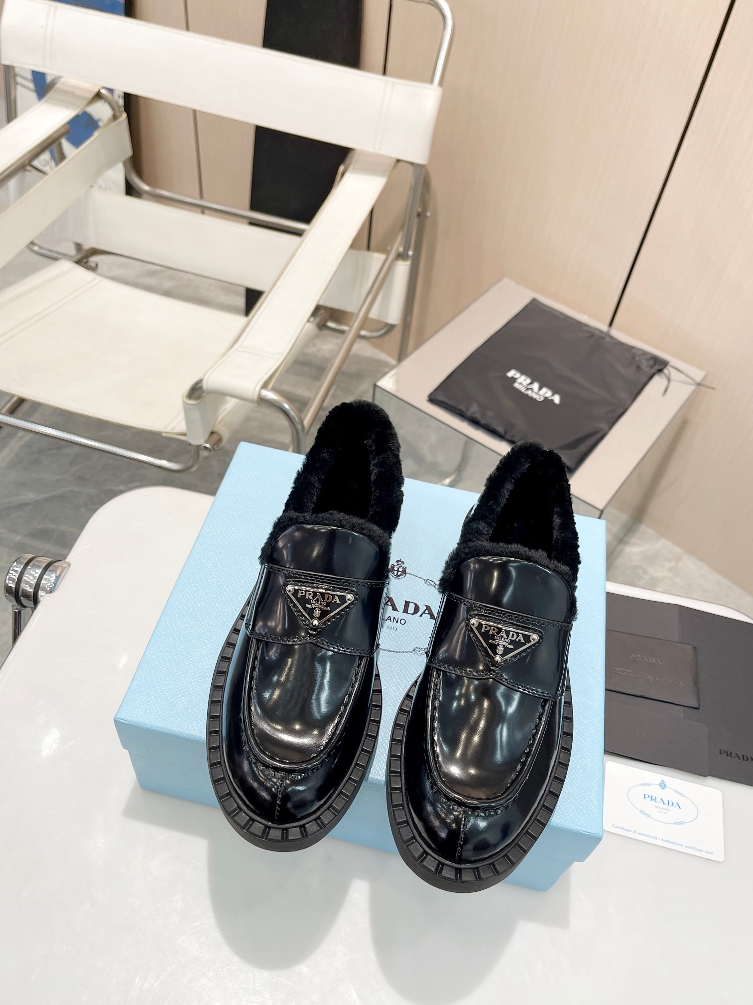 Women Men Top Quality P*rada shoes