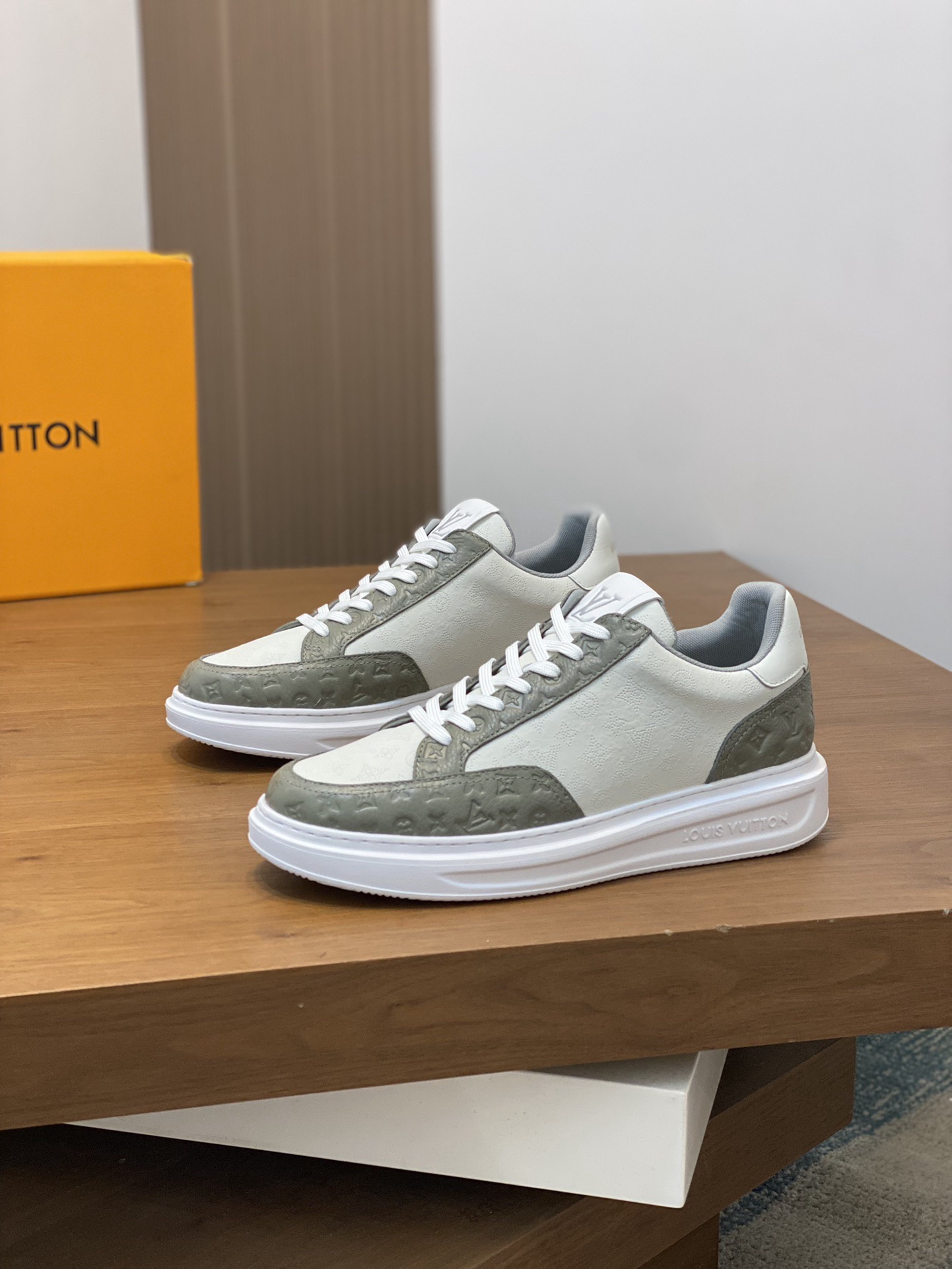 Men L*ouis V*uitton Top Sneaker L*V Shoes